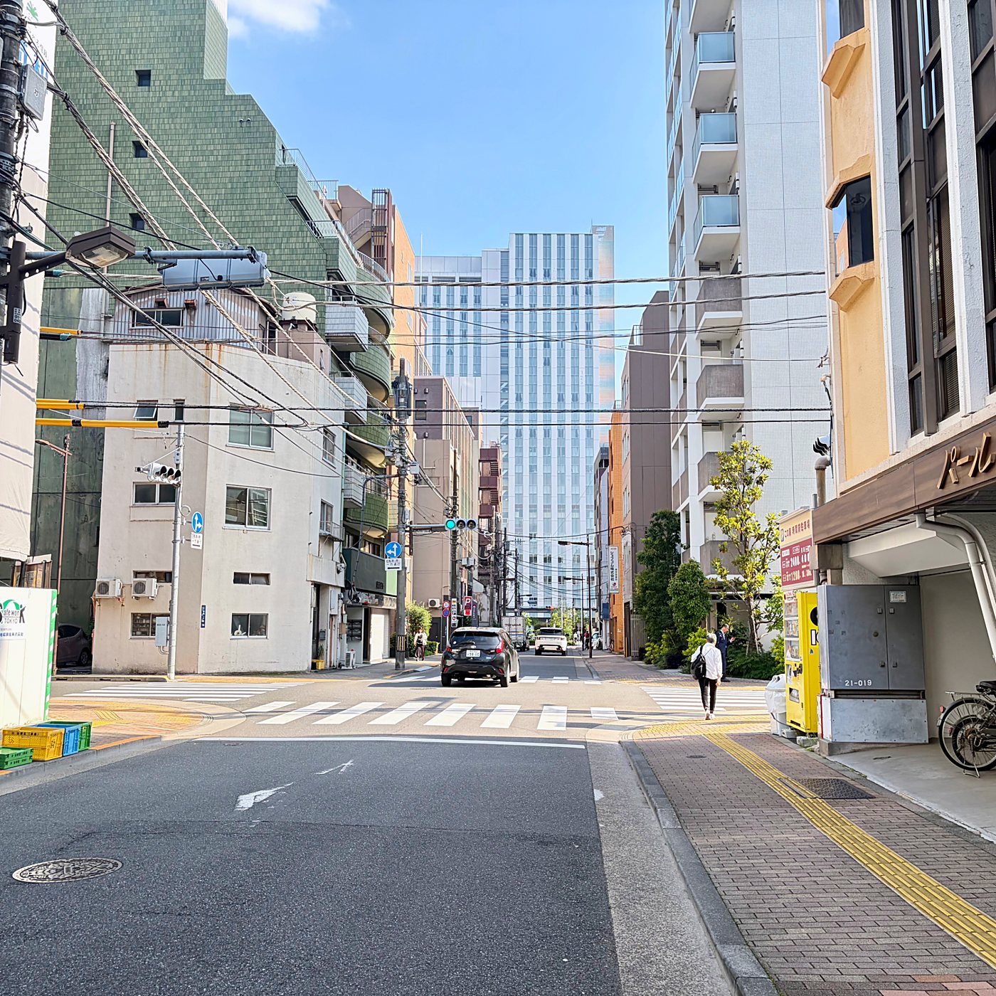 オフィス前の通り